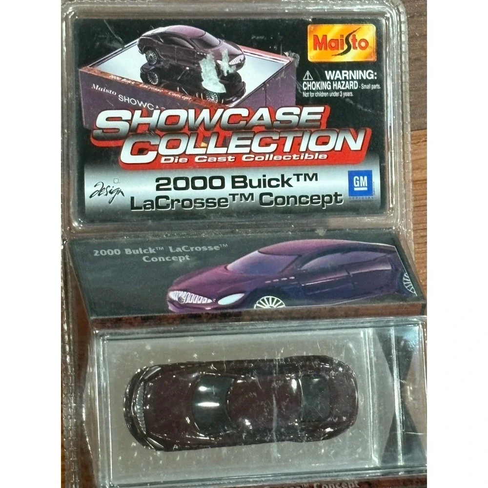 Miasto 2000 Buick LaCrosse Concept Collectible 1/64 Scale Diecast Model New